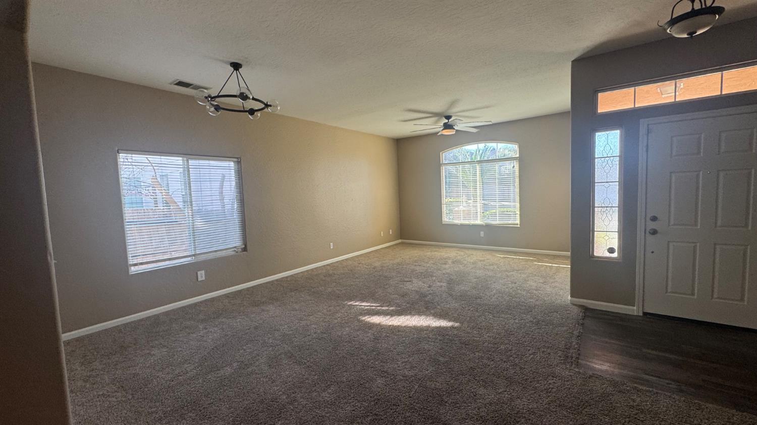 1936 W Heather Lane, Hanford, CA, 93230