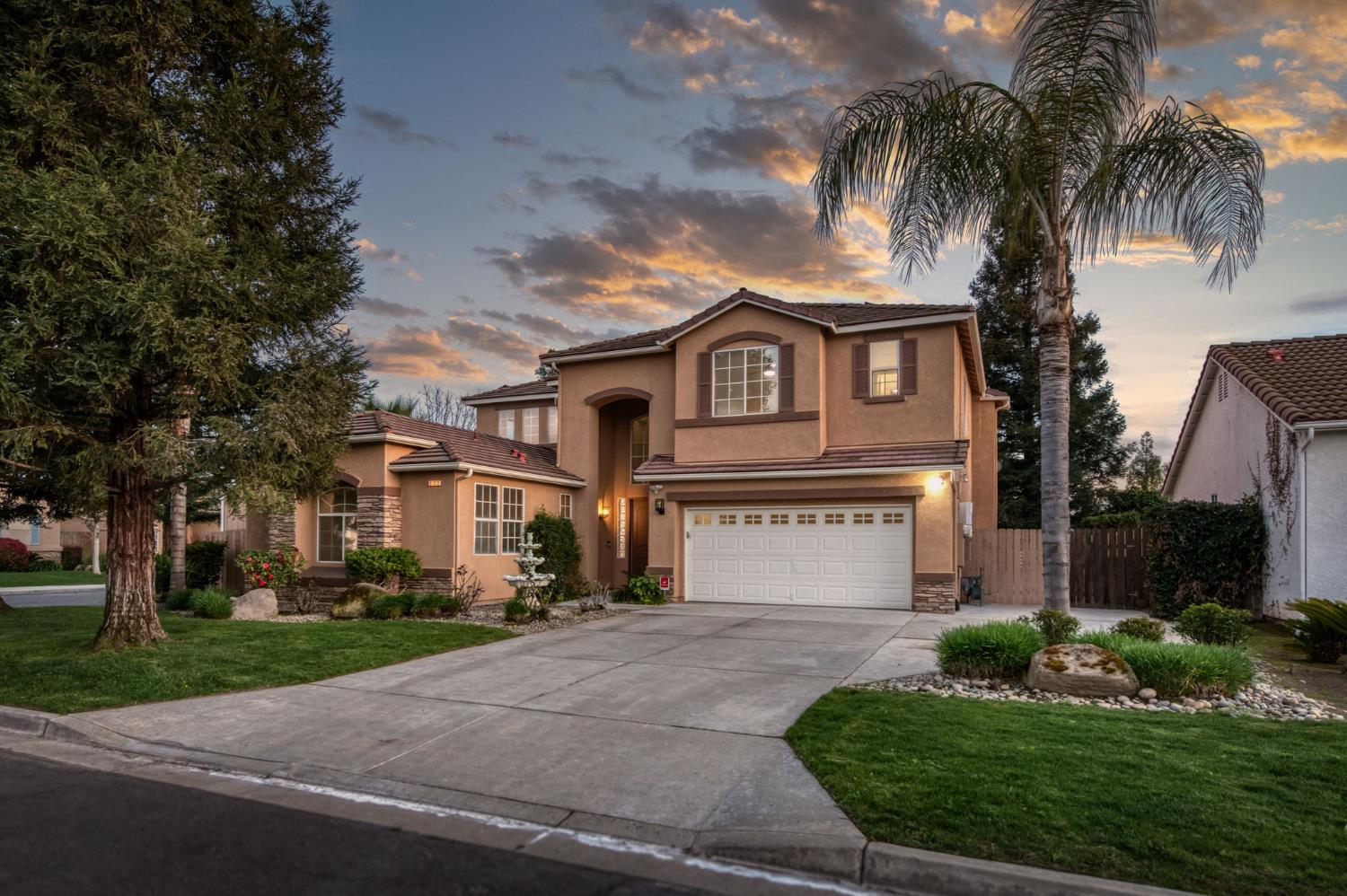 Single Family in Fresno - photo 3