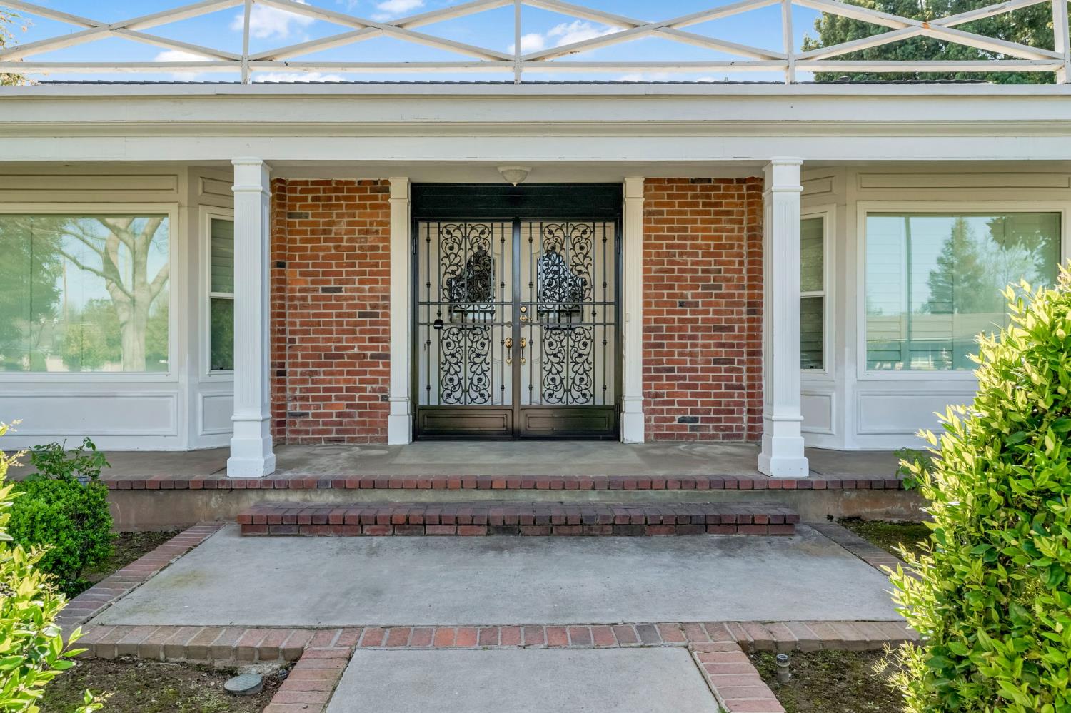 1411 W Sample Avenue, Fresno, CA, 93711