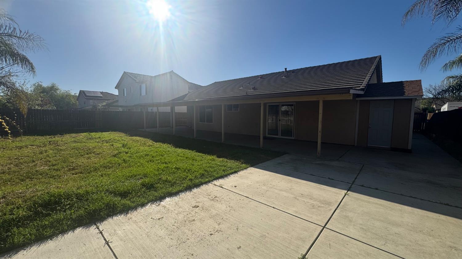 1936 W Heather Lane, Hanford, CA, 93230