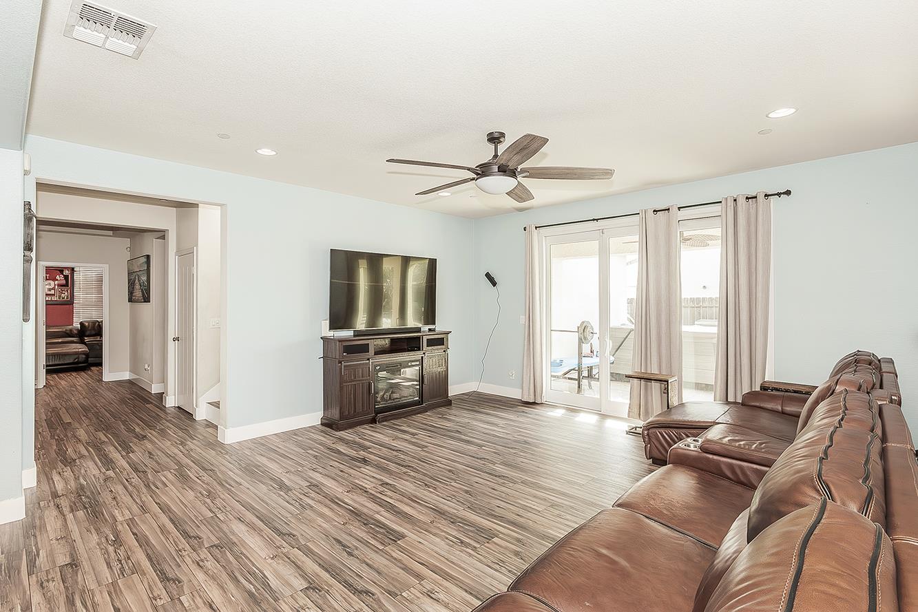 3613 N Dee Ann Avenue, Fresno, CA, 93727