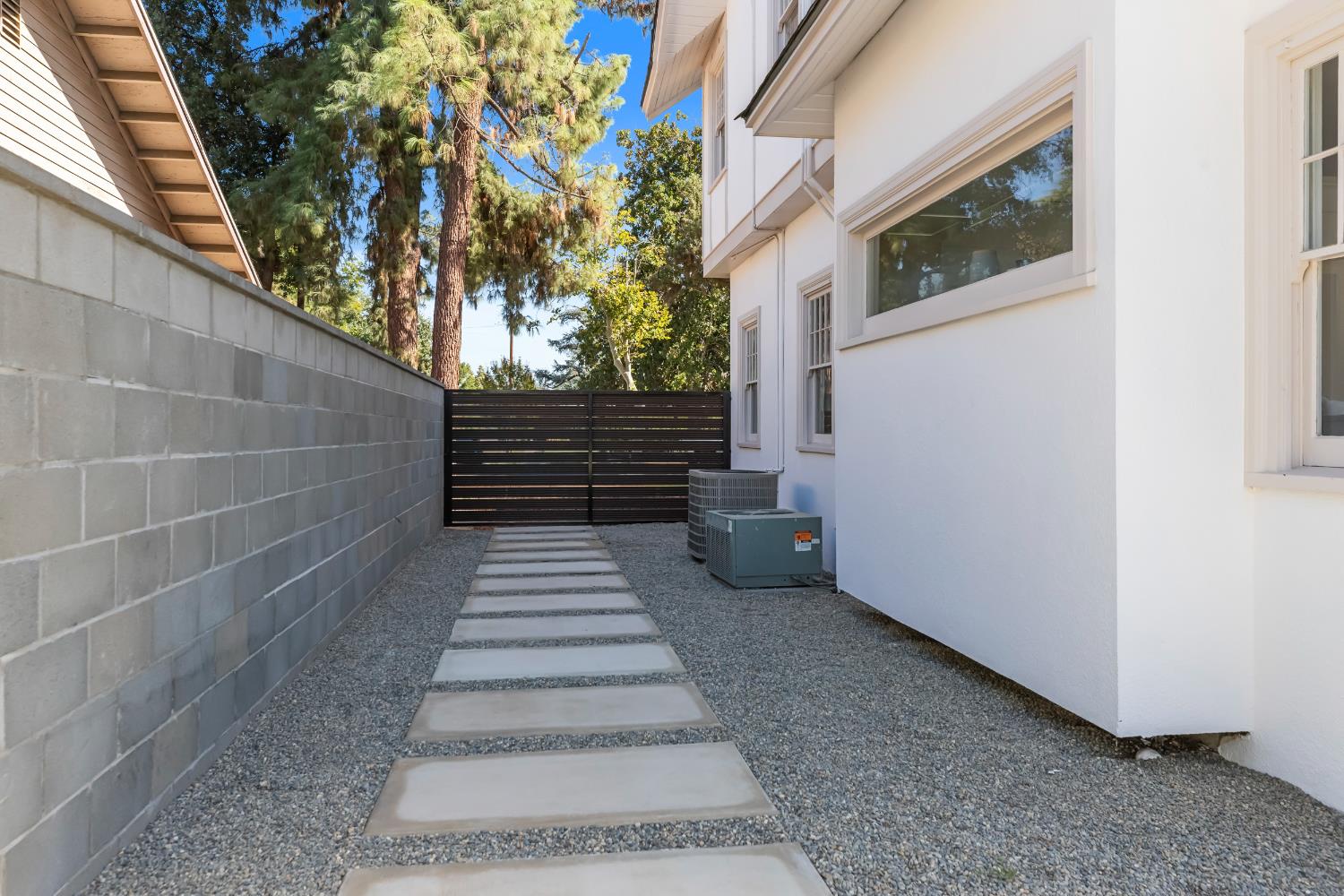 1487 N Echo Avenue, Fresno, CA, 93728