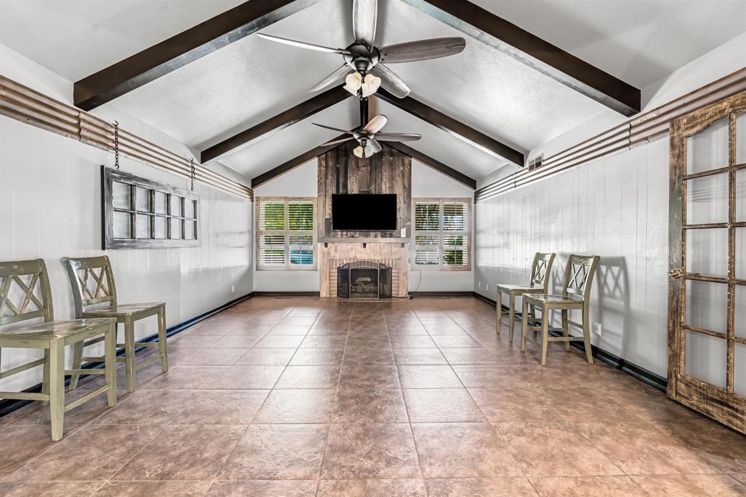 1411 W Sample Avenue, Fresno, CA, 93711