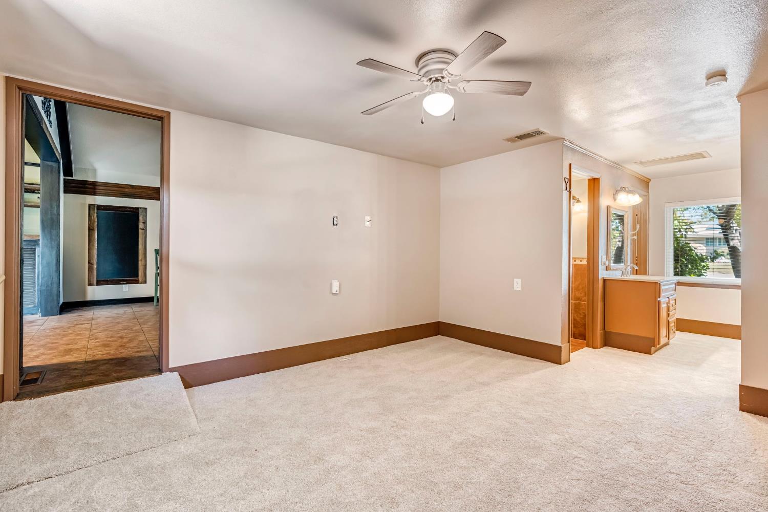 1411 W Sample Avenue, Fresno, CA, 93711