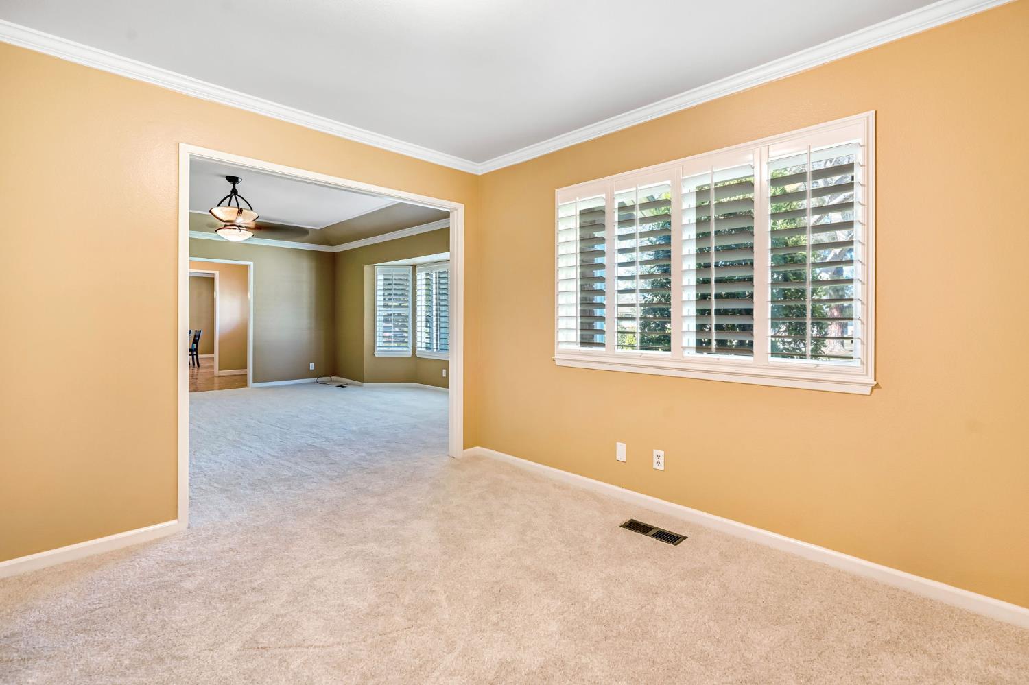 1411 W Sample Avenue, Fresno, CA, 93711