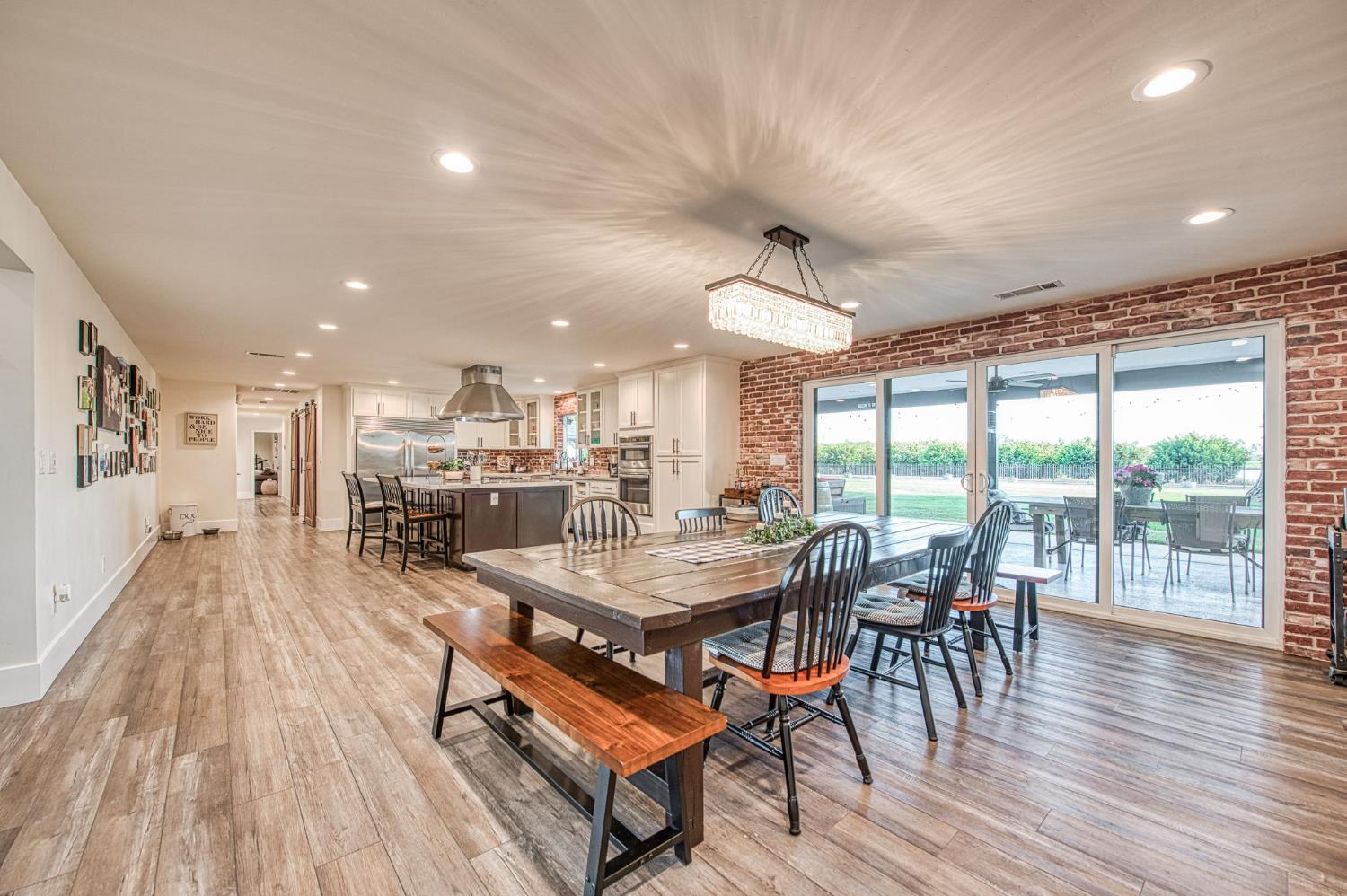 11735 E Santa Ana Avenue, Clovis, CA, 93619