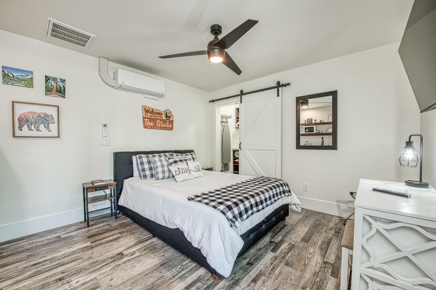 11735 E Santa Ana Avenue, Clovis, CA, 93619