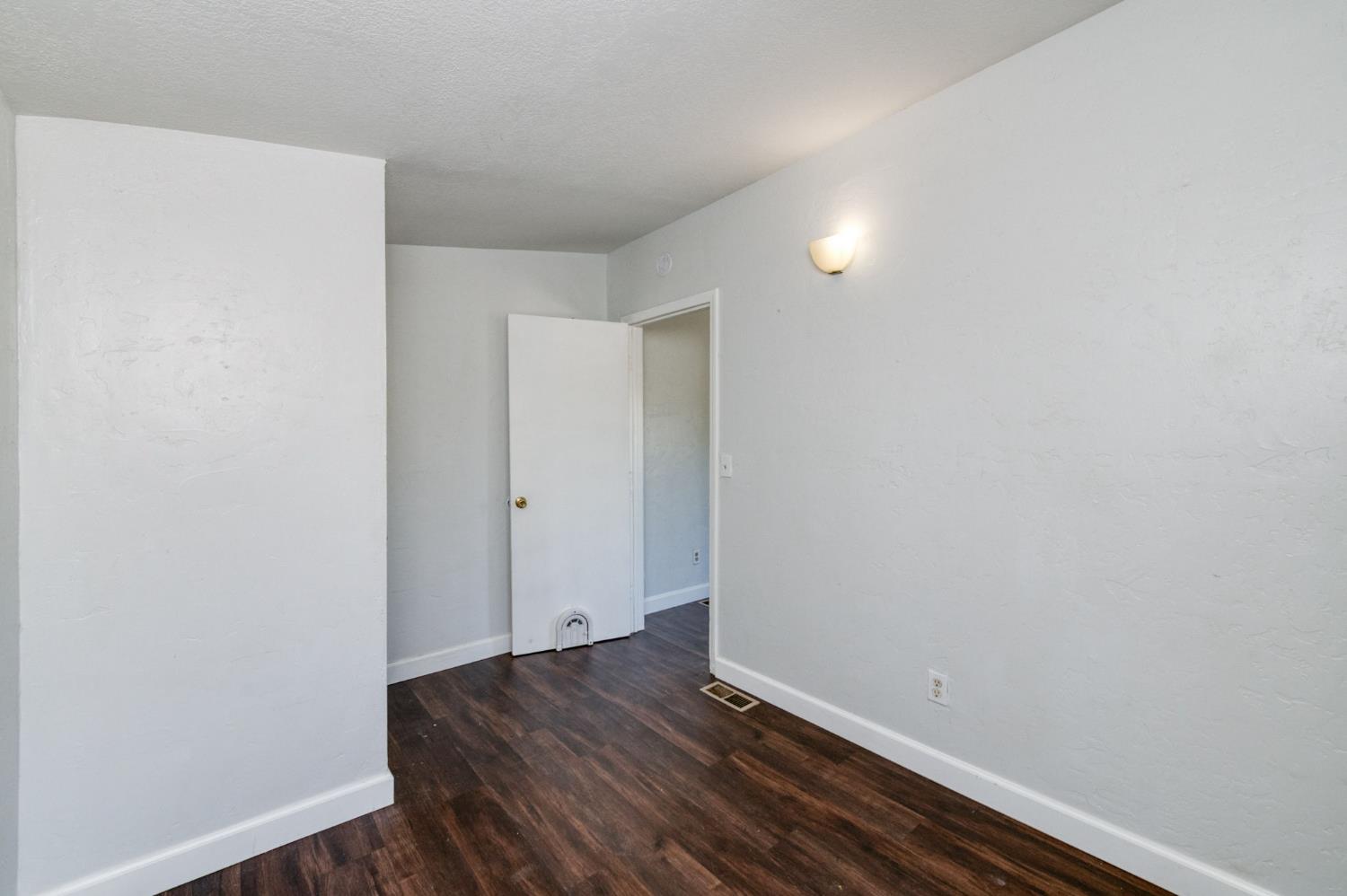 4728 E Harvey Avenue, Fresno, CA, 93702