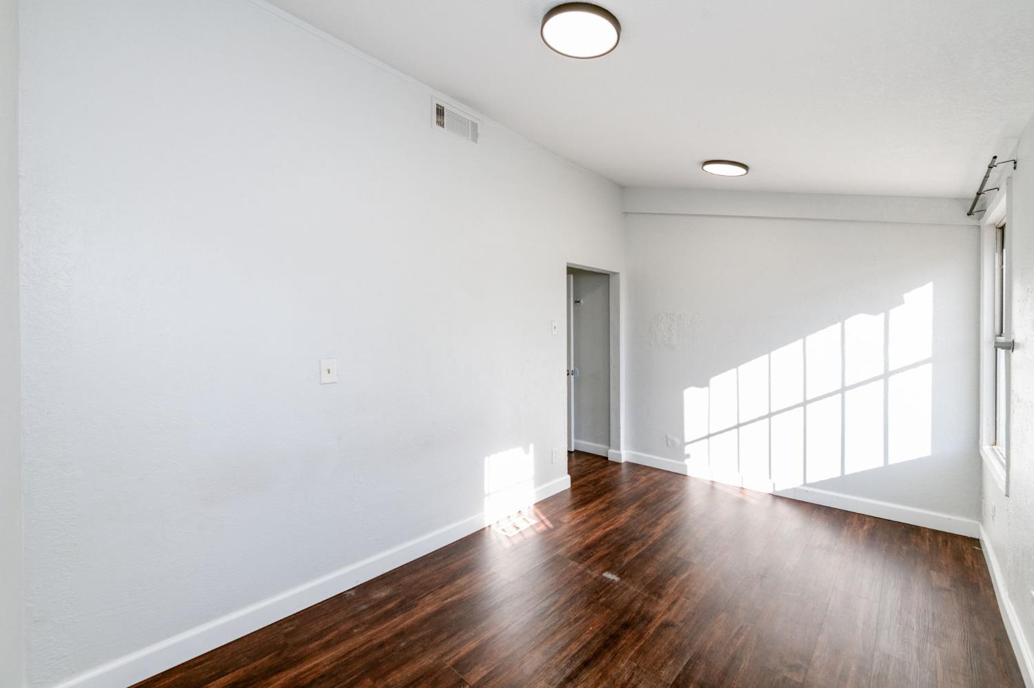 4728 E Harvey Avenue, Fresno, CA, 93702