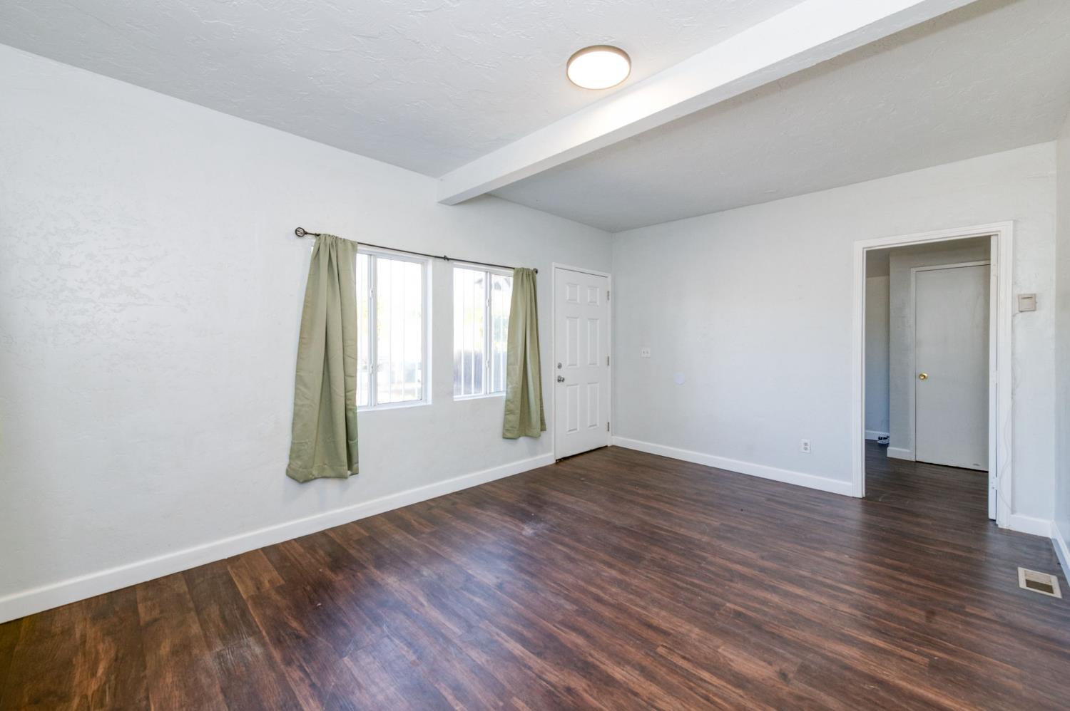4728 E Harvey Avenue, Fresno, CA, 93702