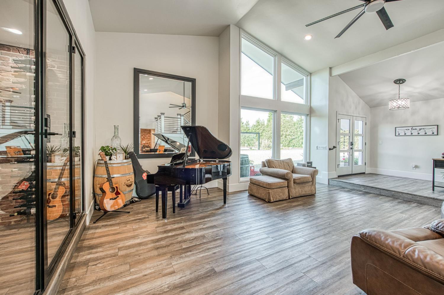 11735 E Santa Ana Avenue, Clovis, CA, 93619