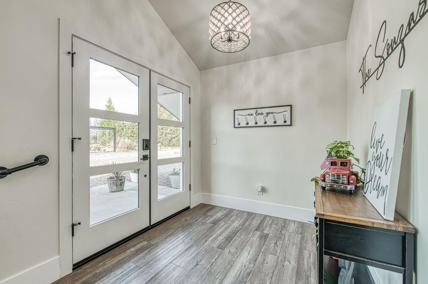 11735 E Santa Ana Avenue, Clovis, CA, 93619