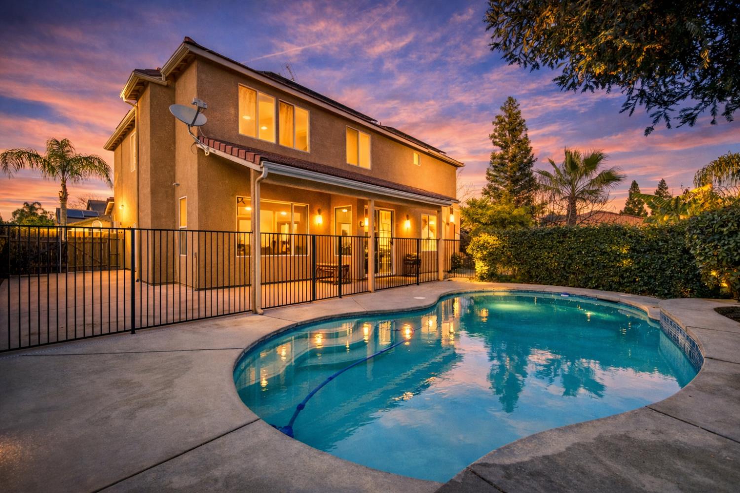 Single Family in Fresno - photo 2