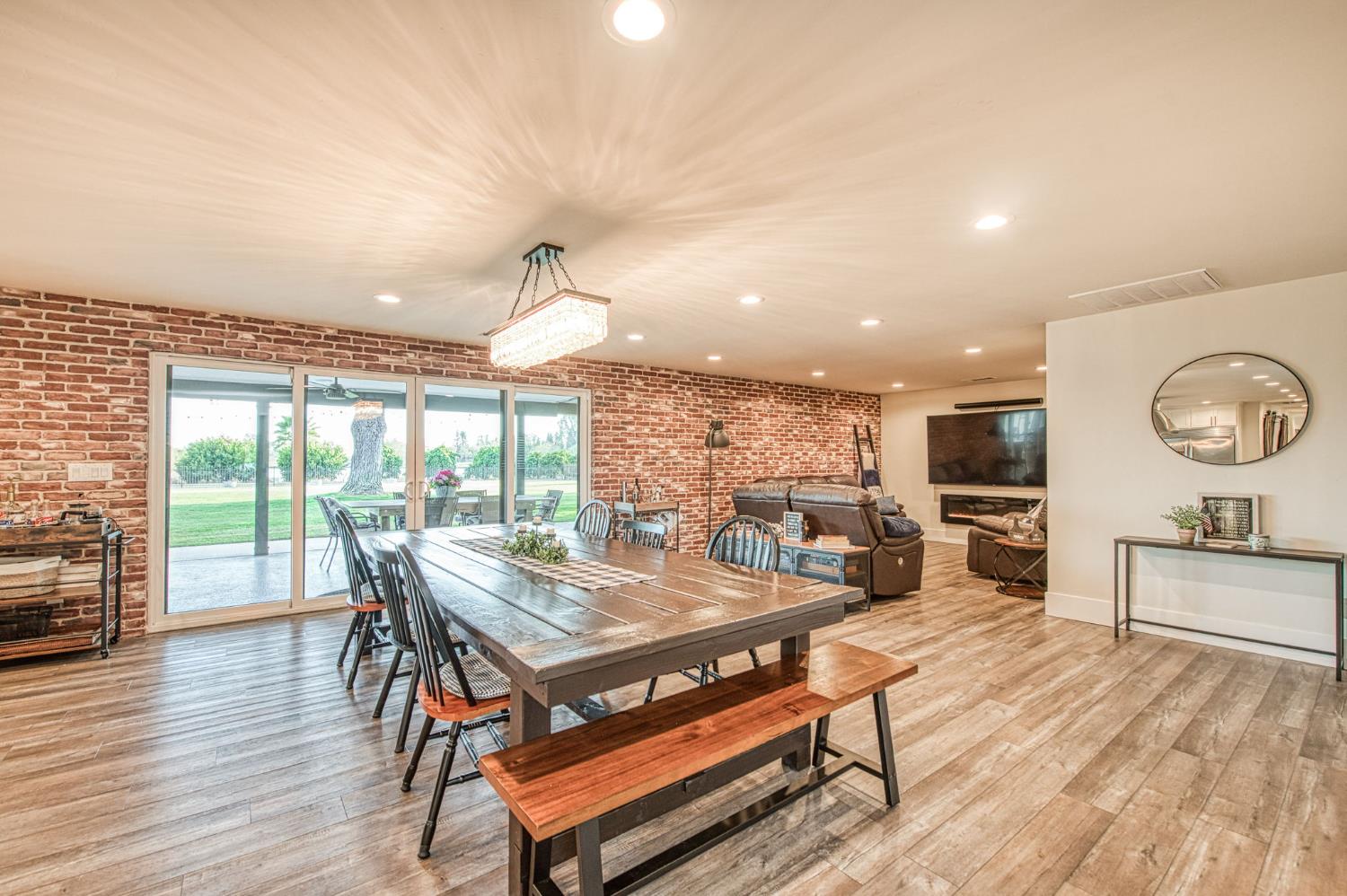 11735 E Santa Ana Avenue, Clovis, CA, 93619