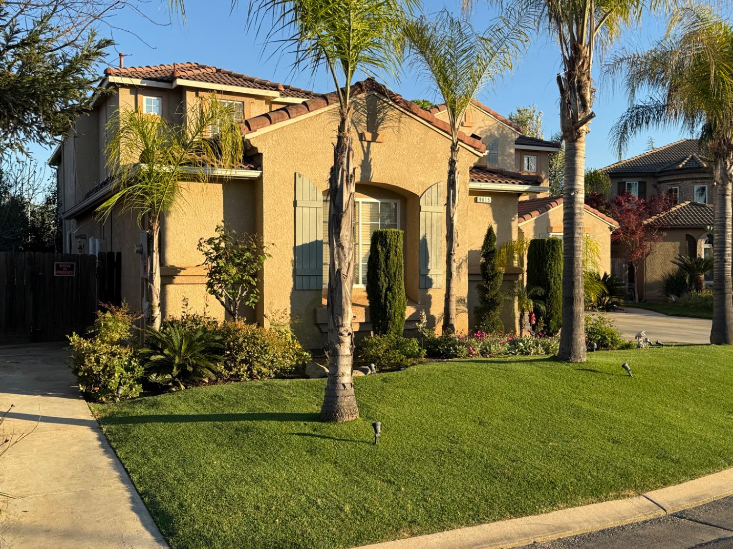 Single Family in Fresno - photo 2