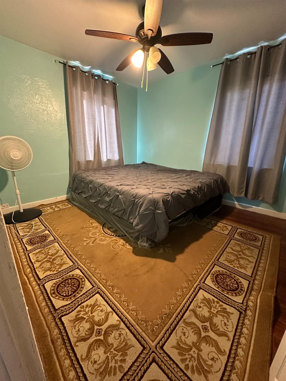 915 W Fountain Way, Fresno, CA, 93705