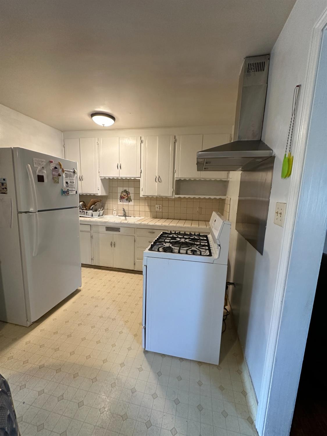 915 W Fountain Way, Fresno, CA, 93705
