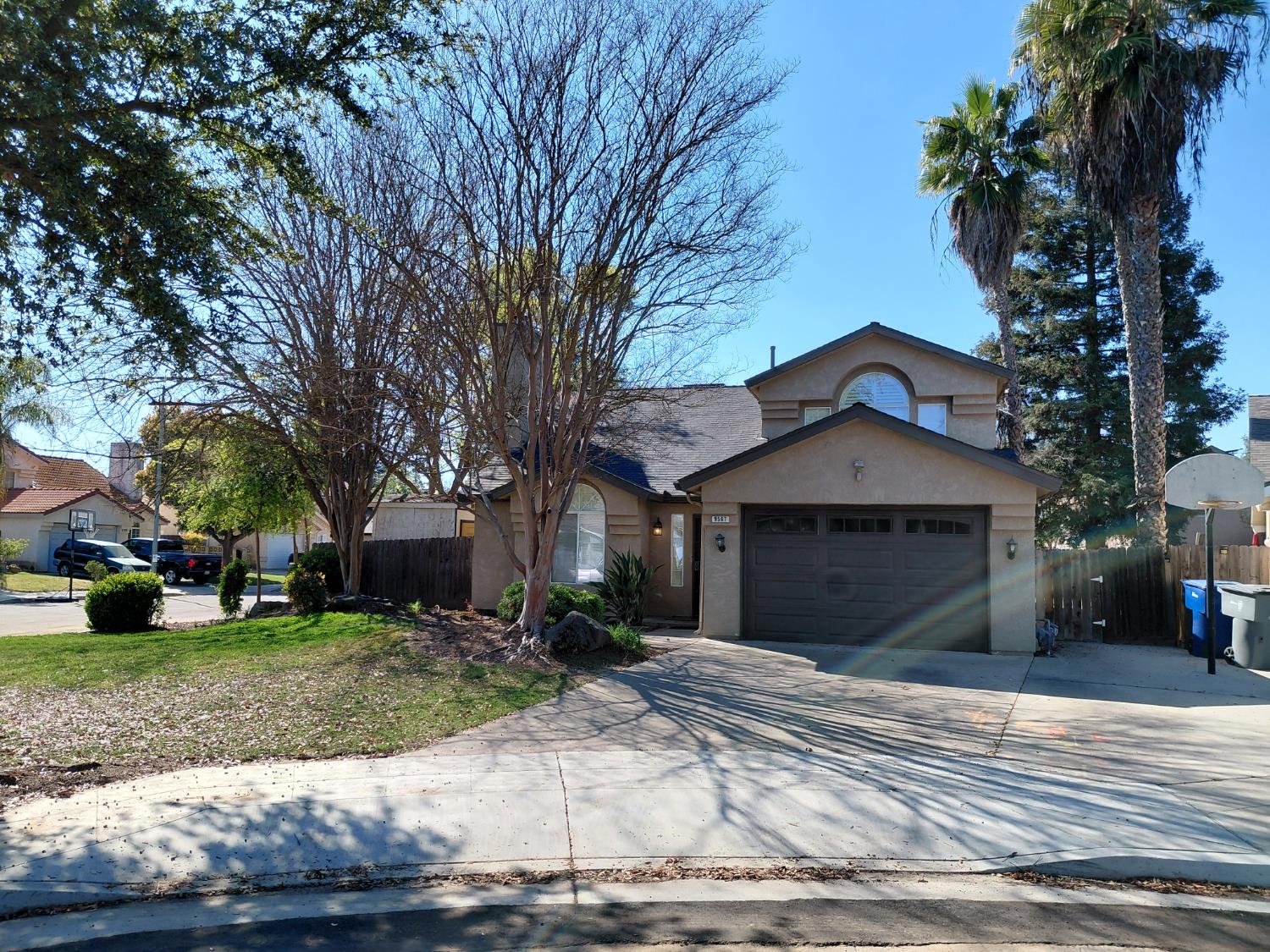 Single Family in Fresno - photo 2