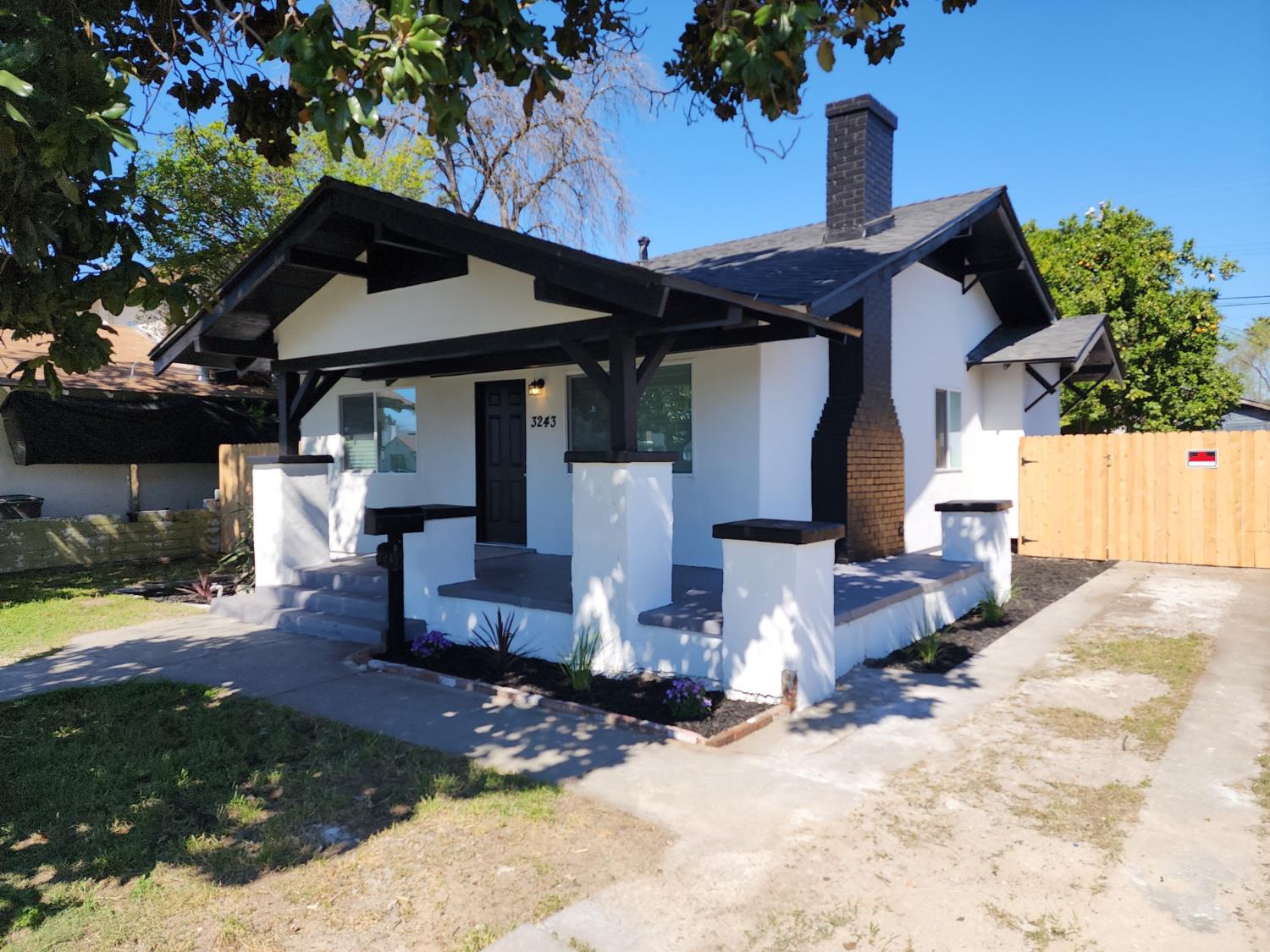 3243 E Mckenzie Avenue, Fresno, CA, 93702