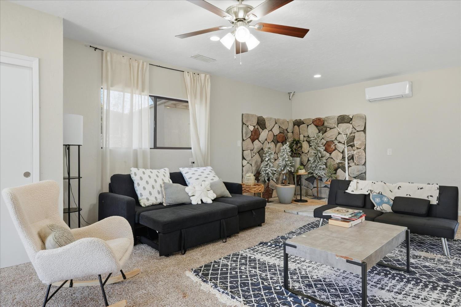 45430 Lauri Lane, Oakhurst, CA, 93644