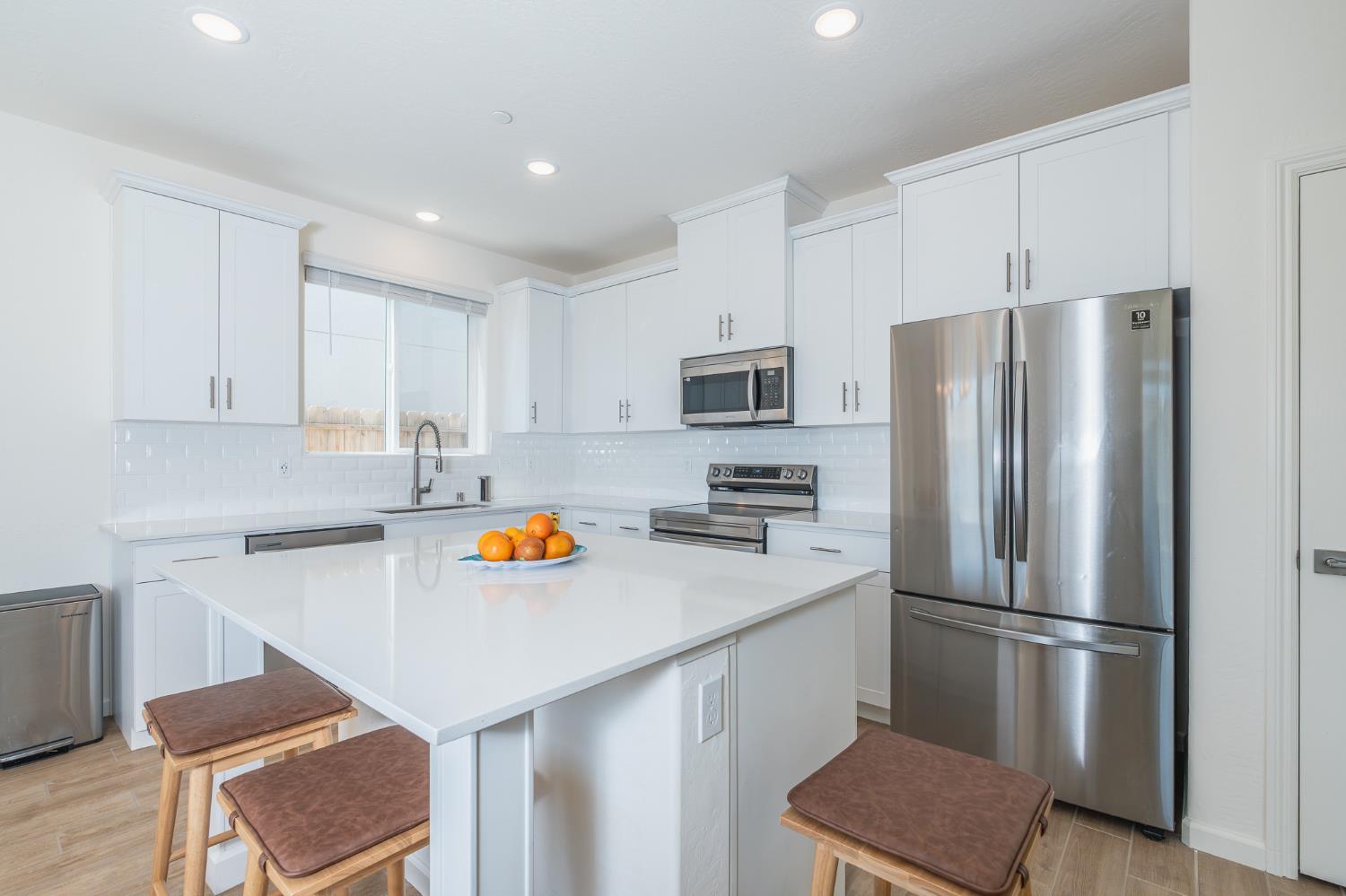 1180 Encore Way W, Madera, CA, 93636