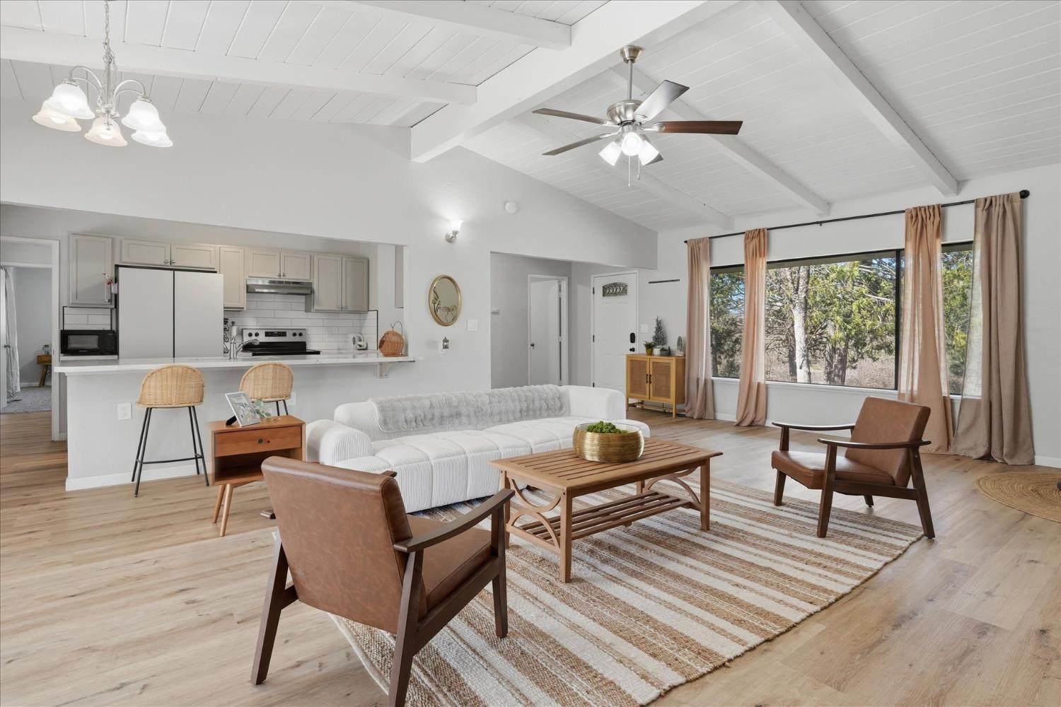 45430 Lauri Lane, Oakhurst, CA, 93644