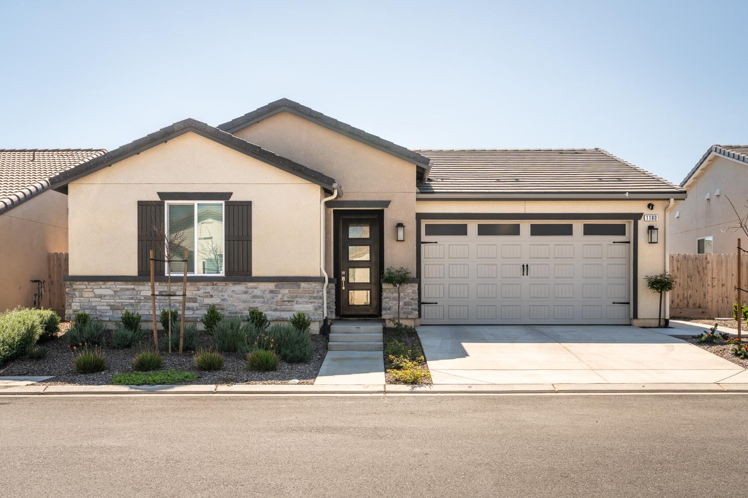 1180 Encore Way W, Madera, CA, 93636