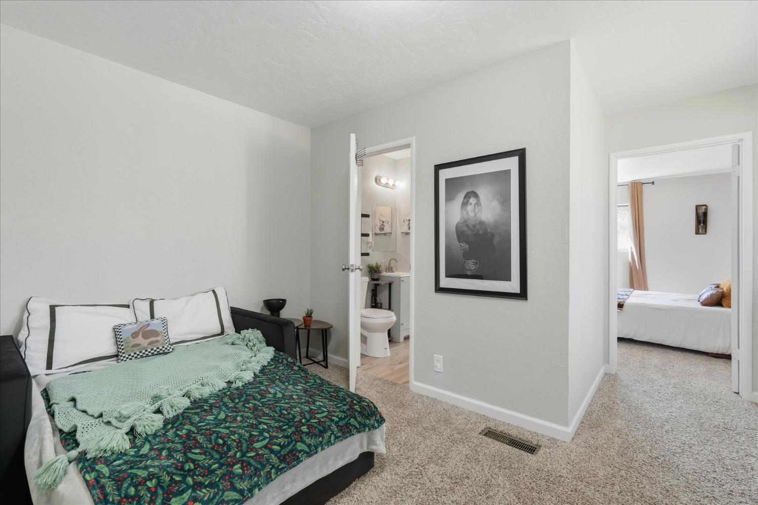 45430 Lauri Lane, Oakhurst, CA, 93644