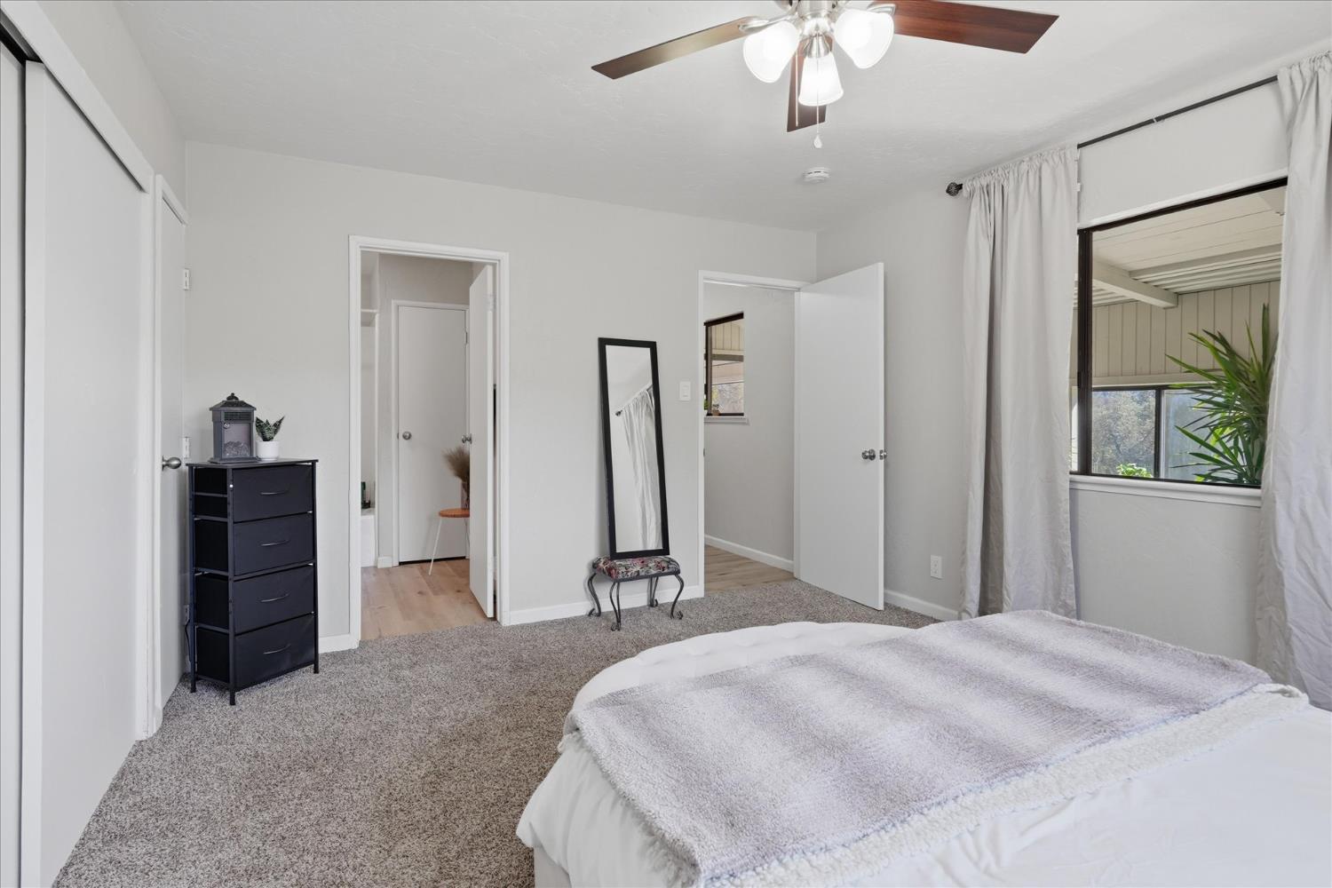 45430 Lauri Lane, Oakhurst, CA, 93644