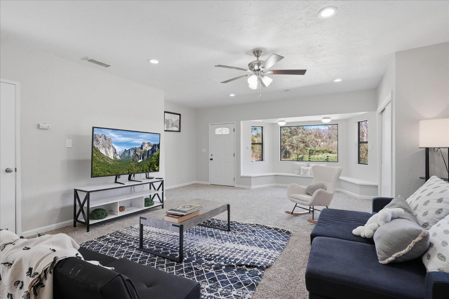 45430 Lauri Lane, Oakhurst, CA, 93644