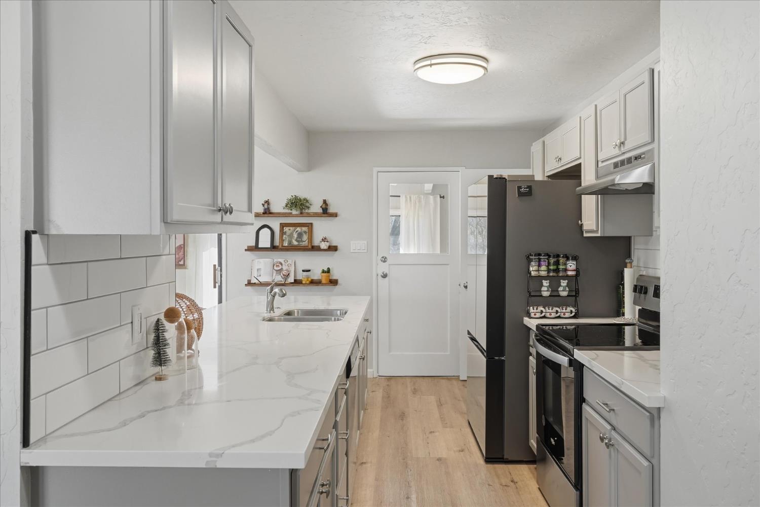 45430 Lauri Lane, Oakhurst, CA, 93644