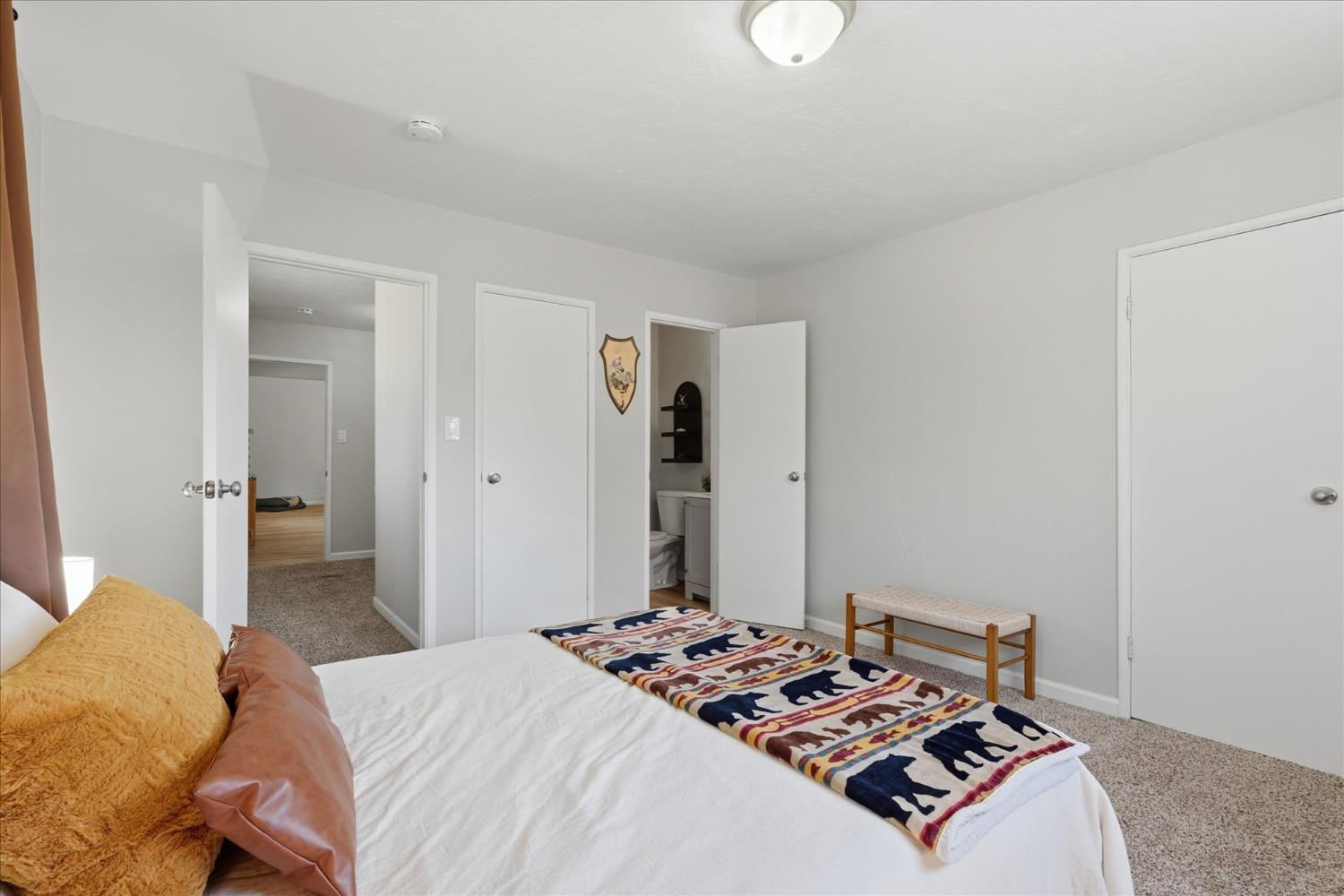 45430 Lauri Lane, Oakhurst, CA, 93644