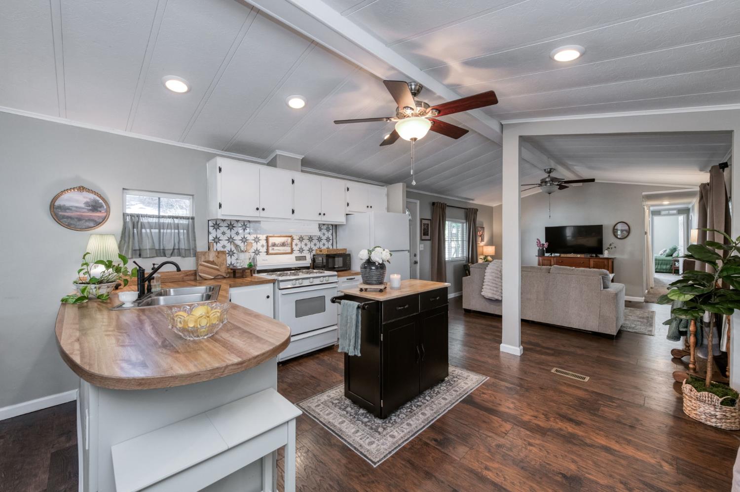8701 Highway 41 UNIT&nbsp;SPC49, Fresno, CA, 93720