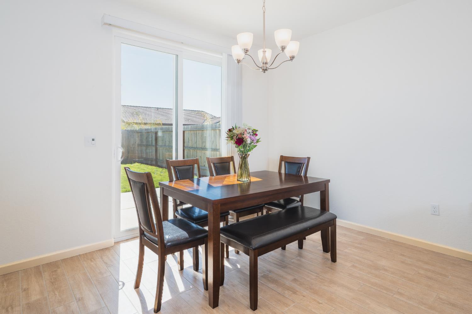 1180 Encore Way W, Madera, CA, 93636