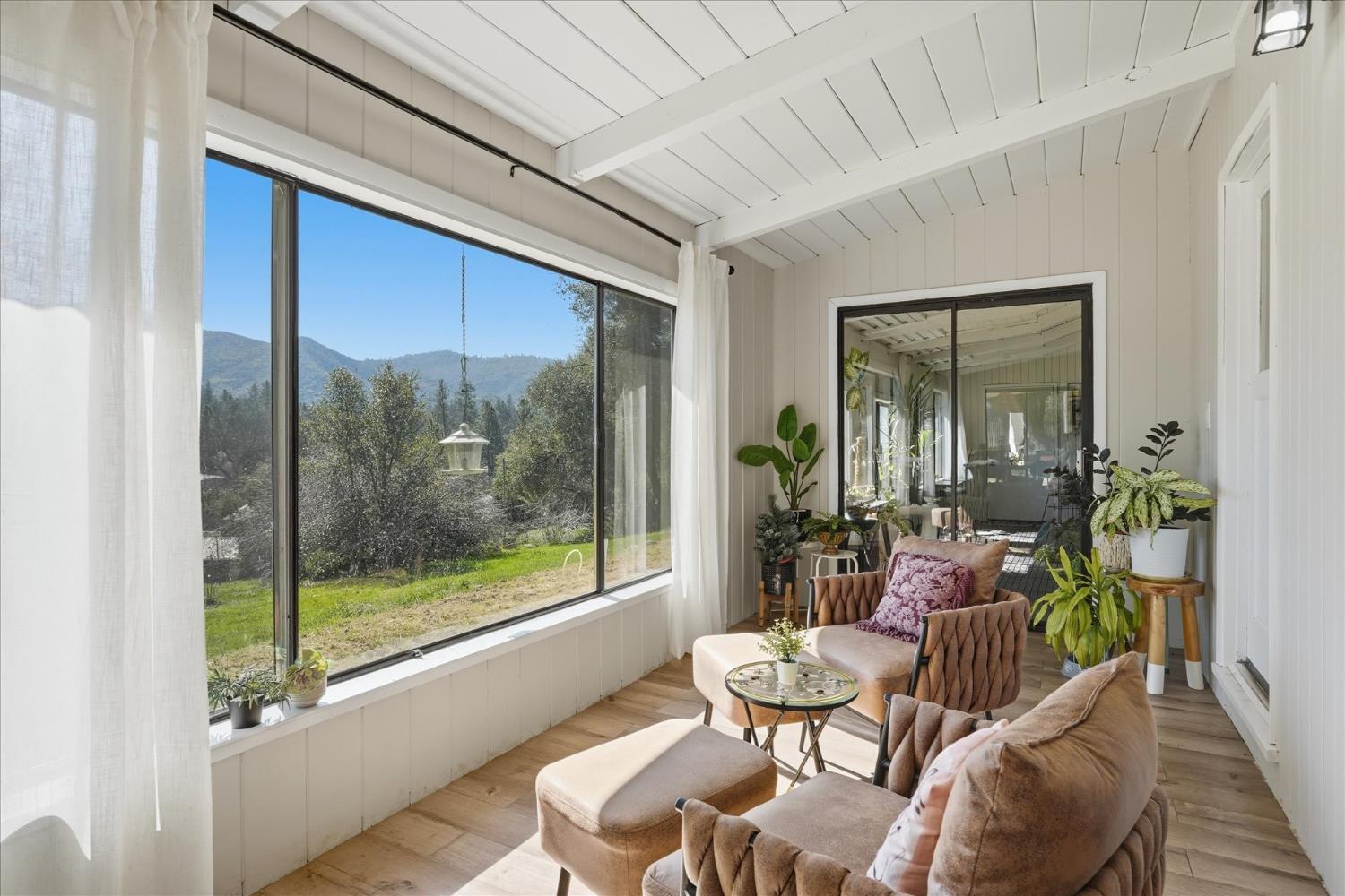 45430 Lauri Lane, Oakhurst, CA, 93644