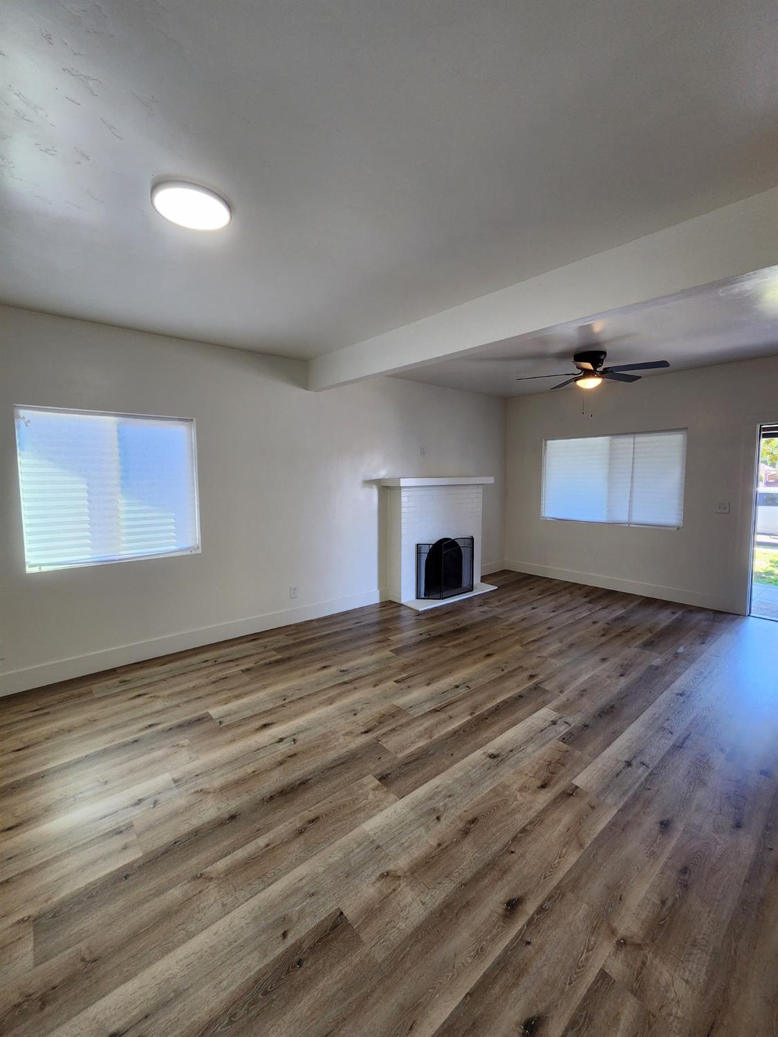 3243 E Mckenzie Avenue, Fresno, CA, 93702