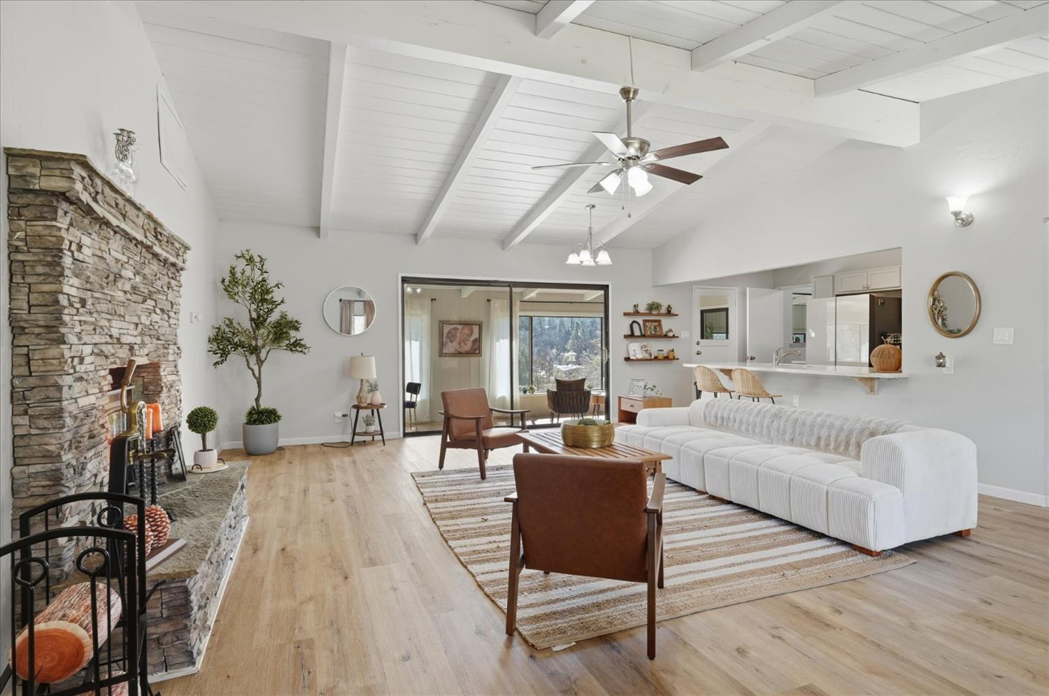 45430 Lauri Lane, Oakhurst, CA, 93644