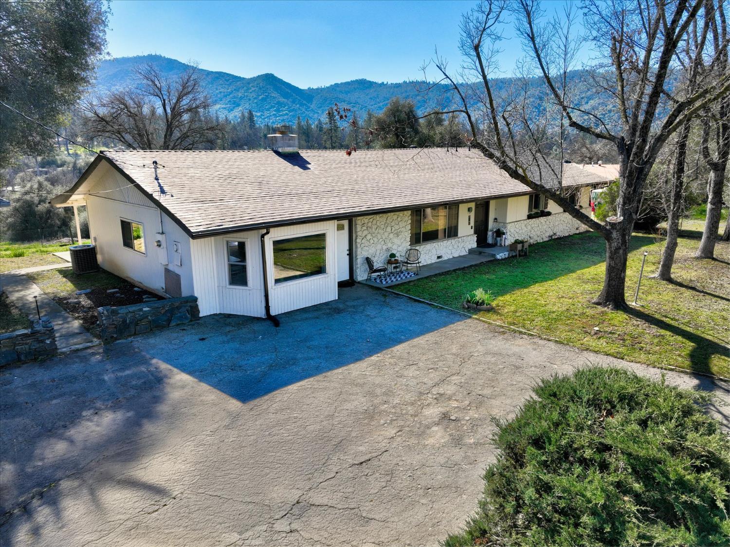 45430 Lauri Lane, Oakhurst, CA, 93644