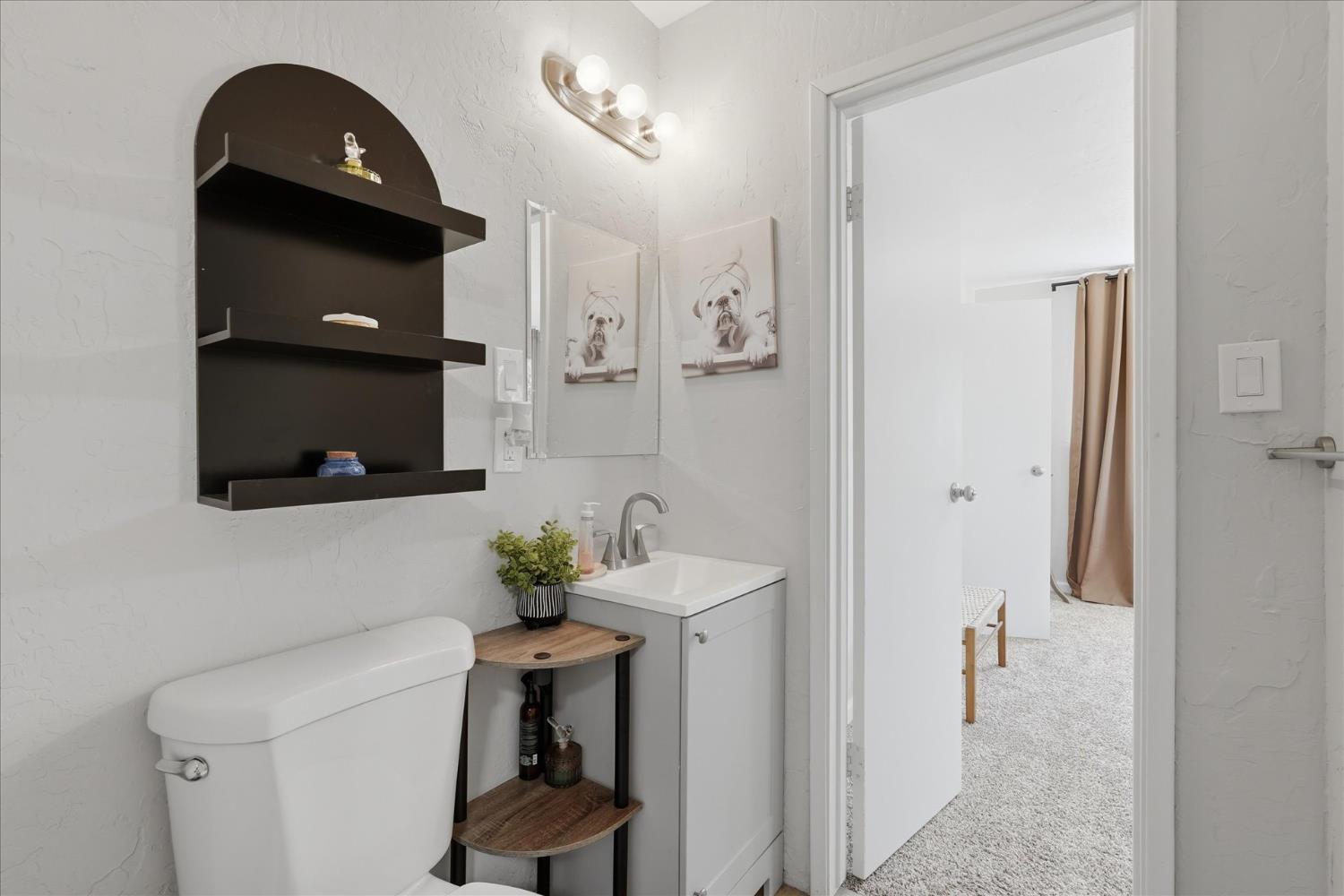 45430 Lauri Lane, Oakhurst, CA, 93644