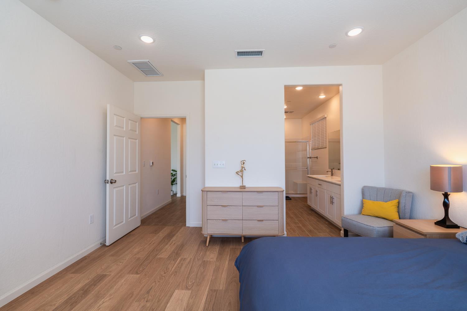 1180 Encore Way W, Madera, CA, 93636