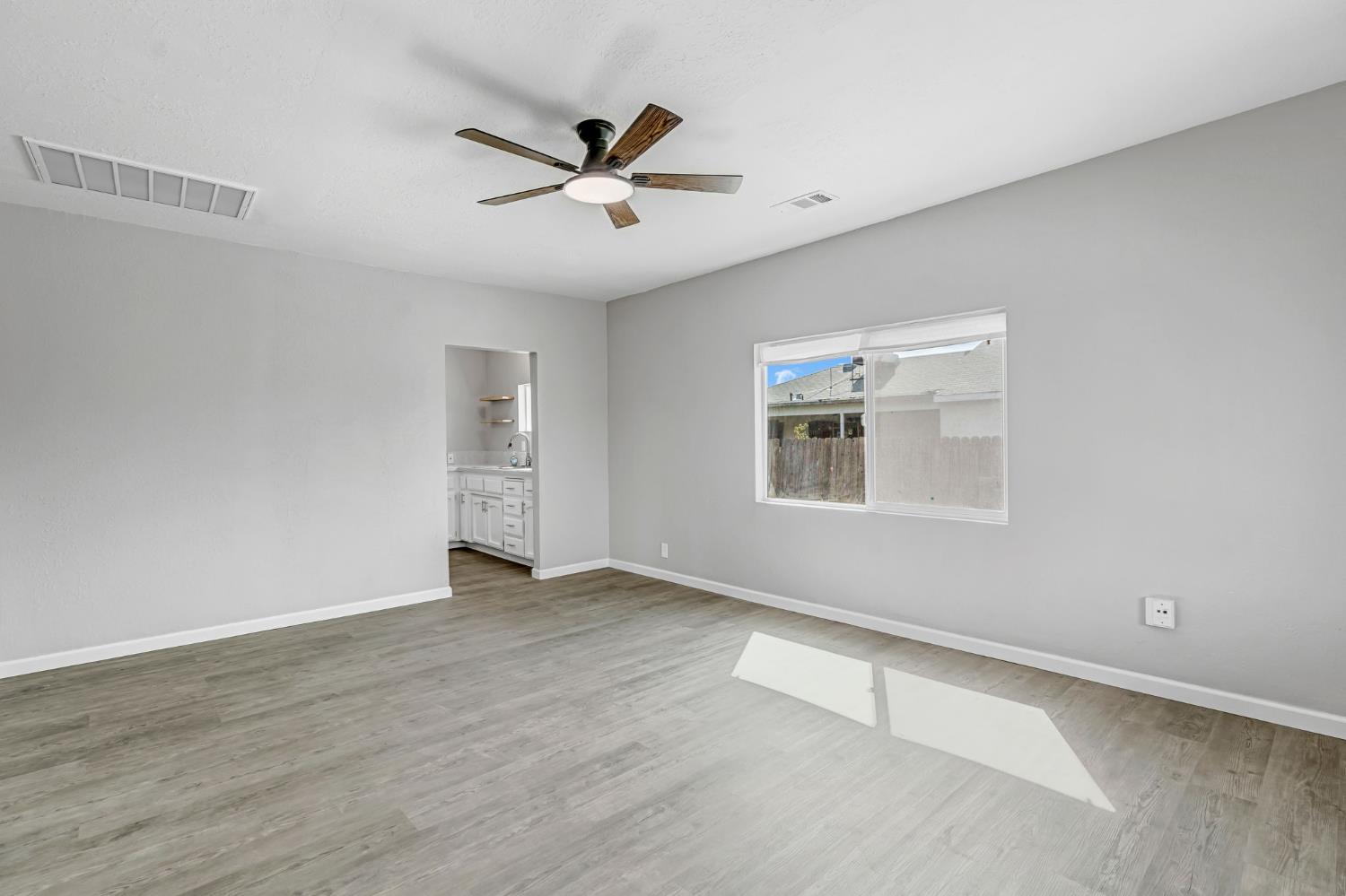 914 Clinton Street, Madera, CA, 93638