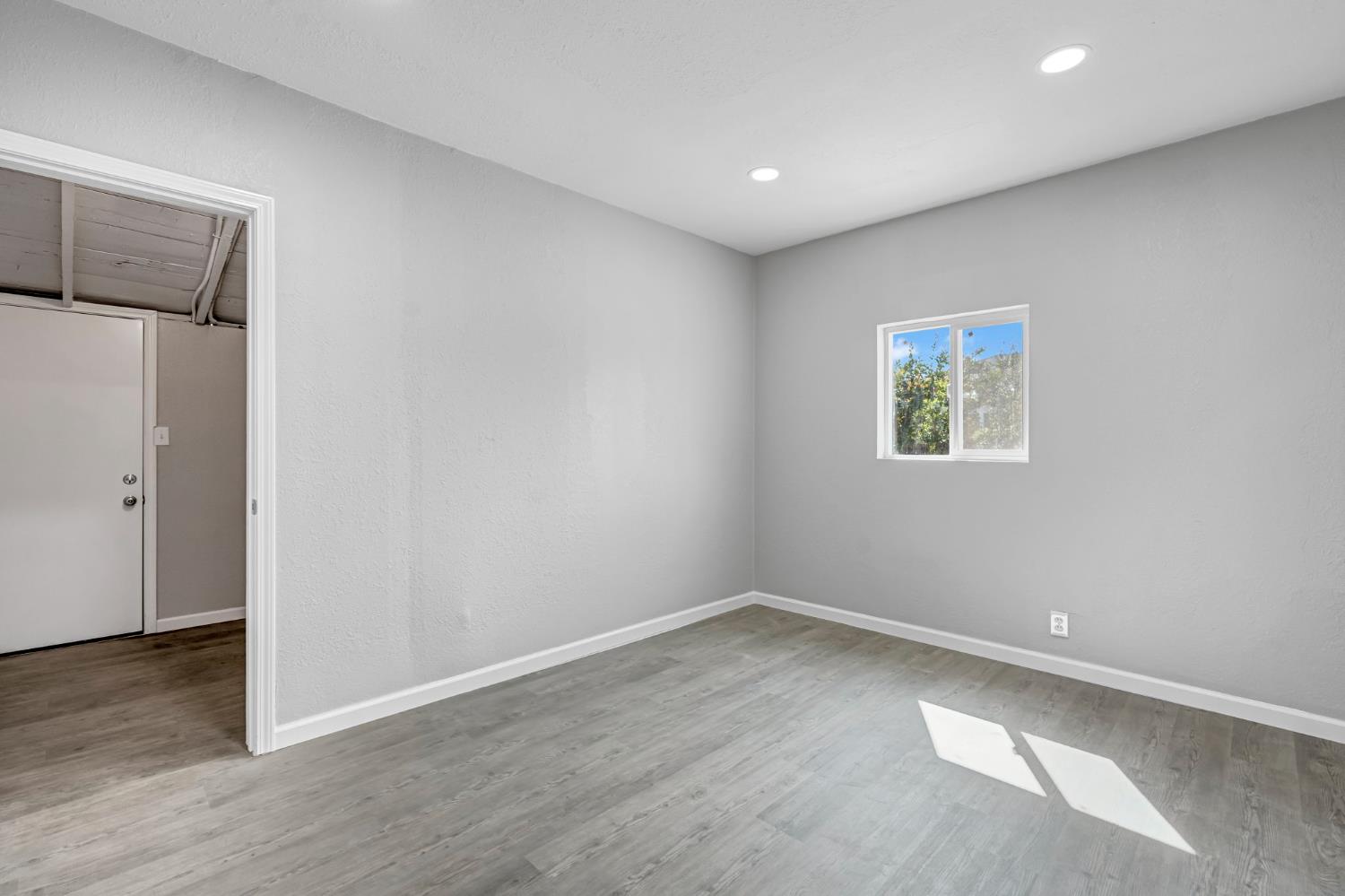 914 Clinton Street, Madera, CA, 93638
