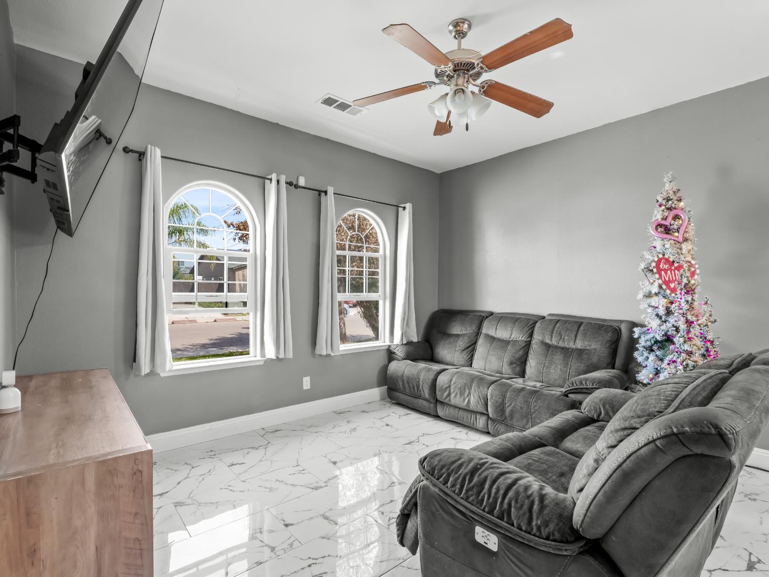 337 Ramona Street, Orange Cove, CA, 93646