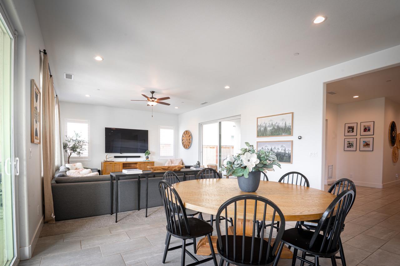 1048 Beaver Pond Loop, Madera, CA, 93636