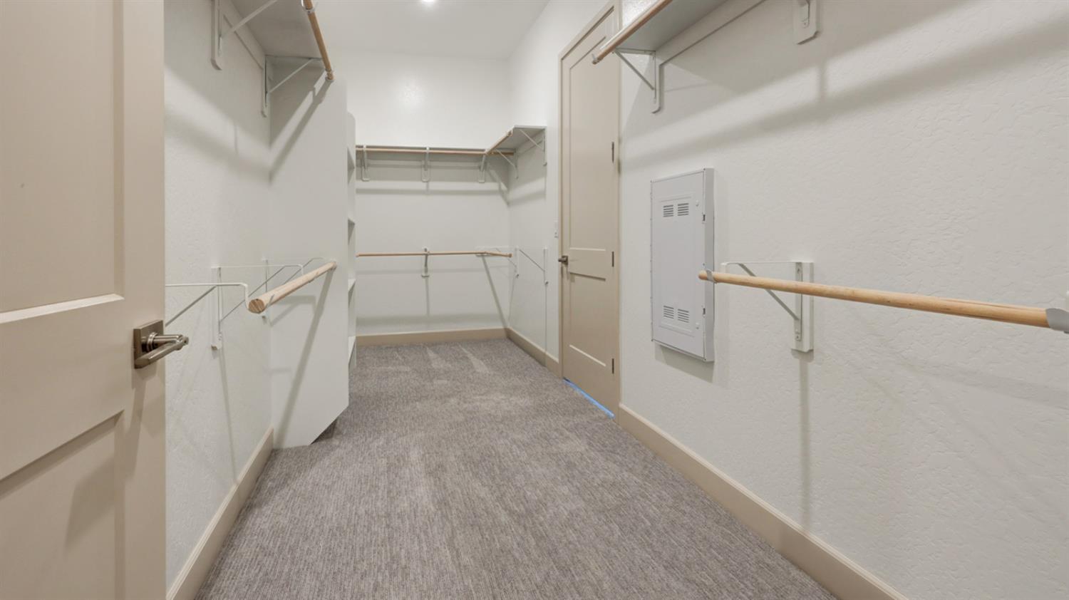 1675 N Blackwood Avenue, Clovis, CA, 93619