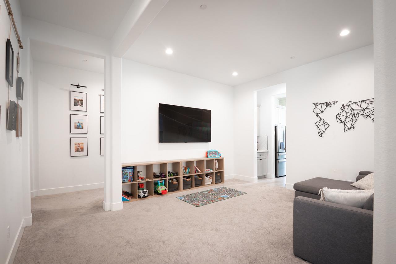 1048 Beaver Pond Loop, Madera, CA, 93636