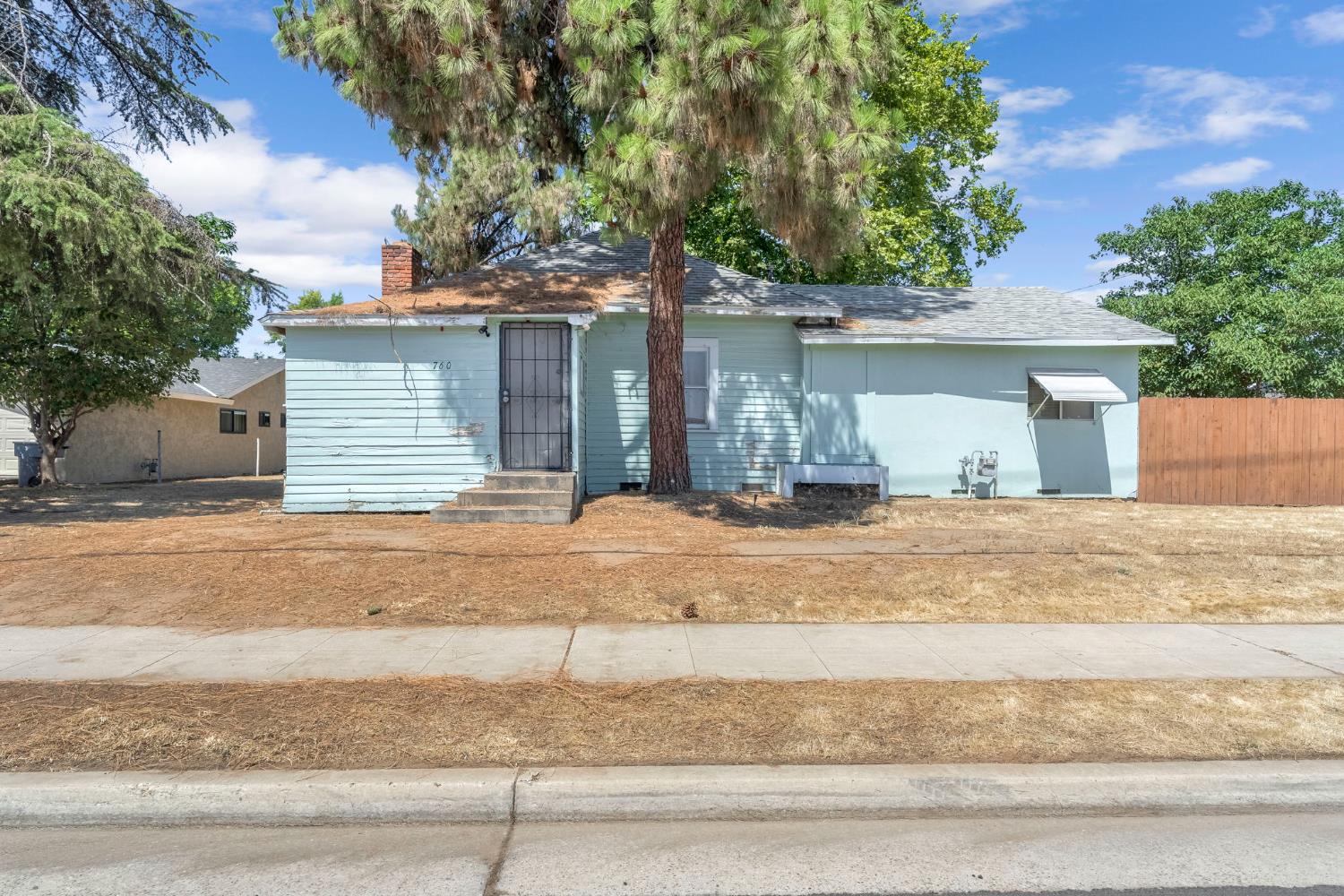 760 Sunnyside Avenue, Clovis, CA, 93611