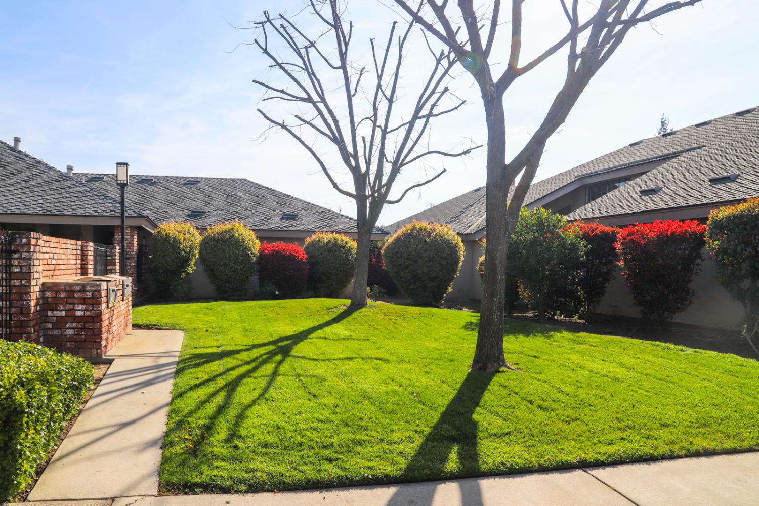 Condo in Fresno - photo 2