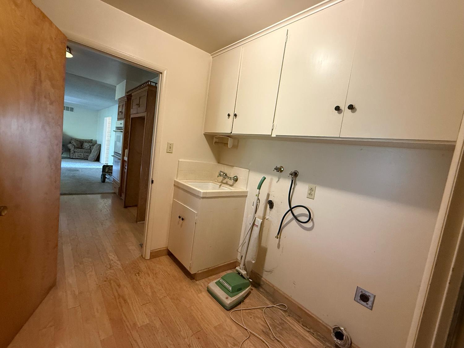 2510 W Escalon Avenue, Fresno, CA, 93711