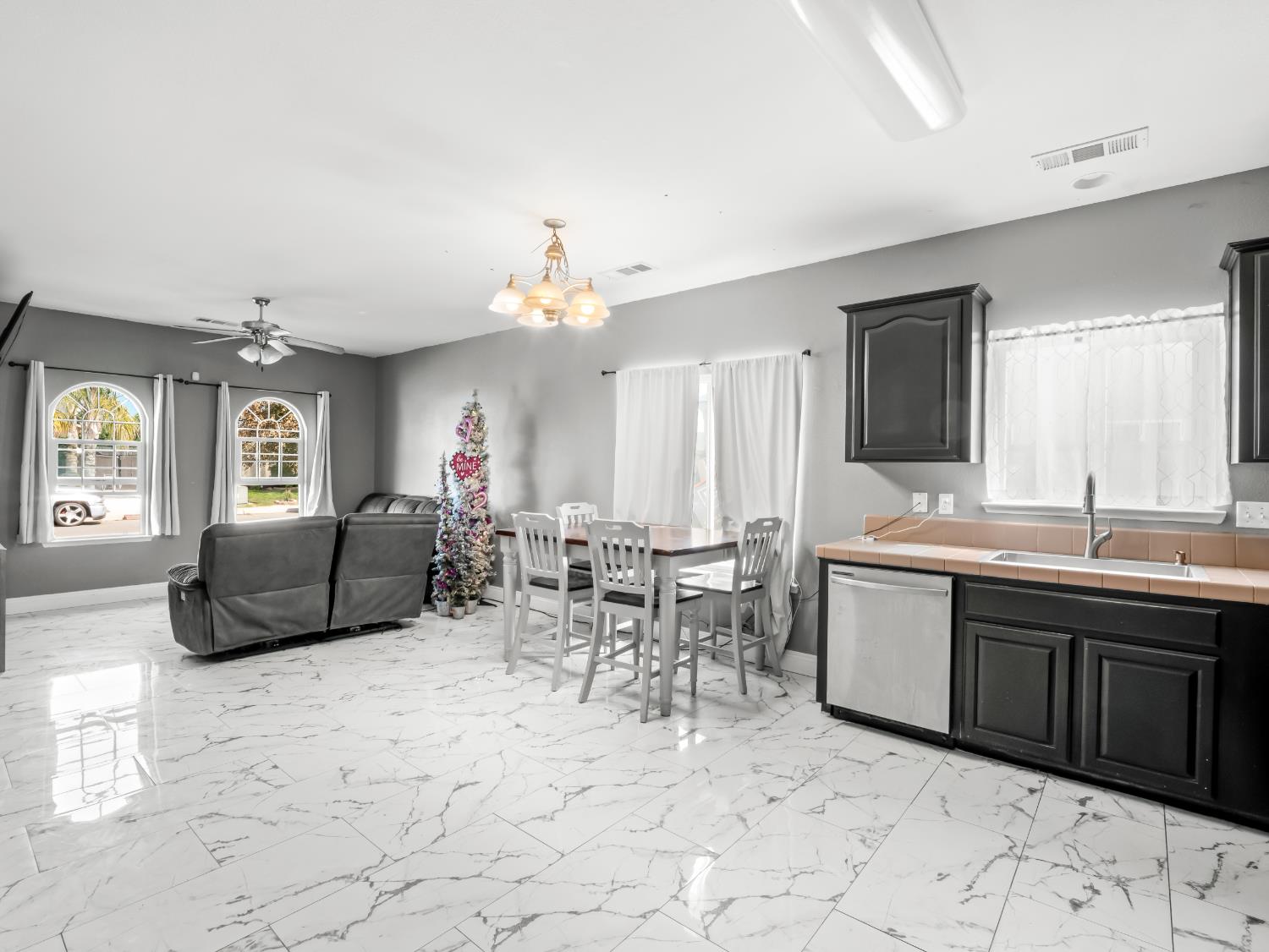 337 Ramona Street, Orange Cove, CA, 93646